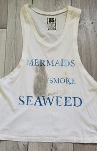 35 mm graphic tank top